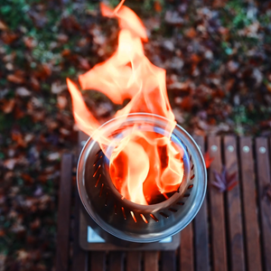 GGUBUS 二次燃焼ストーブ YOUR STOVE 上から見た炎