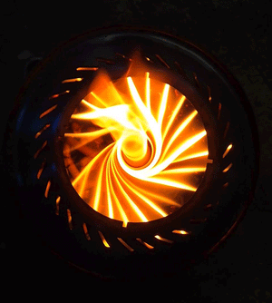 GGUBUS 二次燃焼ストーブ YOUR STOVE トルネードする炎の様子