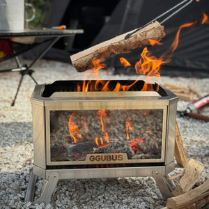 GGUBUS Full Stainless Dual Stove ガラスパネルアレンジ　薪を入れる様子