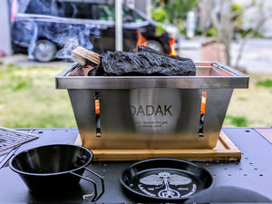 GGUBUS　DADAK バーベキューグリル Mサイズ　卓上使用の様子